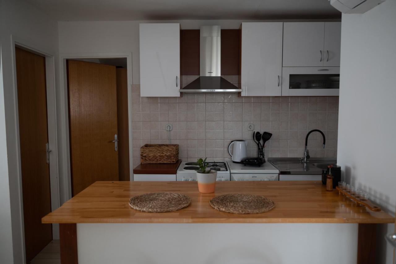 Apartman Milutin Врси Екстериор снимка