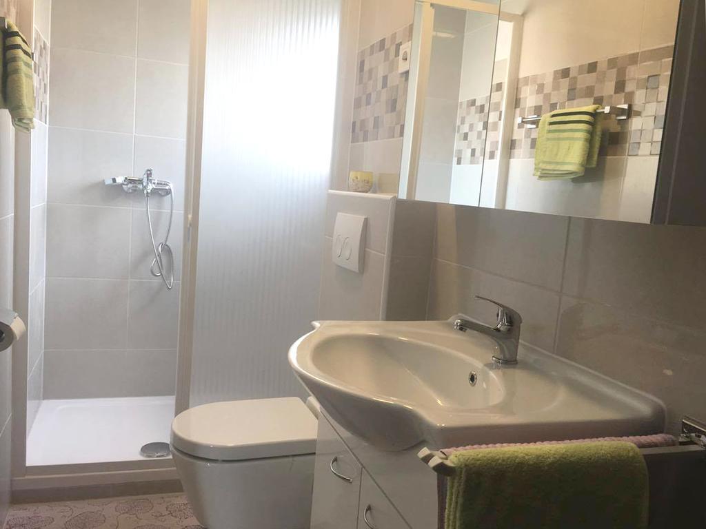 Apartman Milutin Врси Екстериор снимка